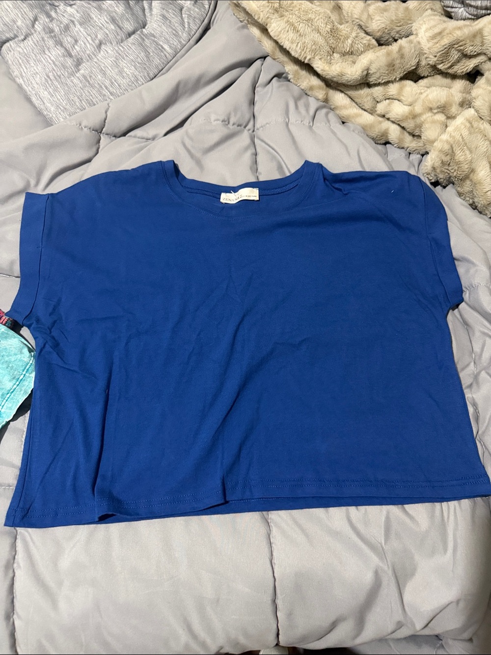 Zenana Outfitters Short Sleeve Crop Tee in Royal Blue